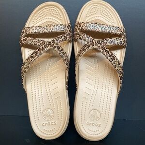 Crocs Patricia Wedge Metallic Animal Print Sandal Tan Brown Sz 10